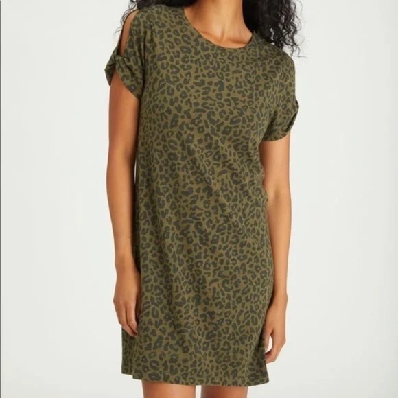 Sanctuary So Twisted Animal Print T Shirt Dress in Green Size XS - Picture 1 of 11